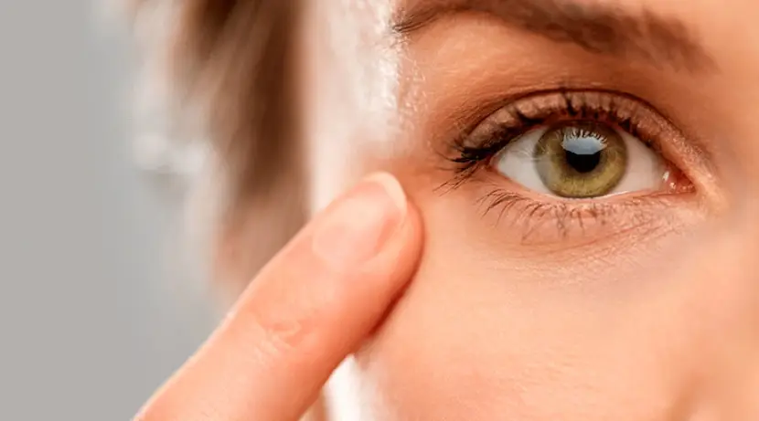 Porque é que as pálpebras se colam pela manhã e como suaviza-las? Porque é que as pálpebras se colam pela manhã e como suaviza-las?